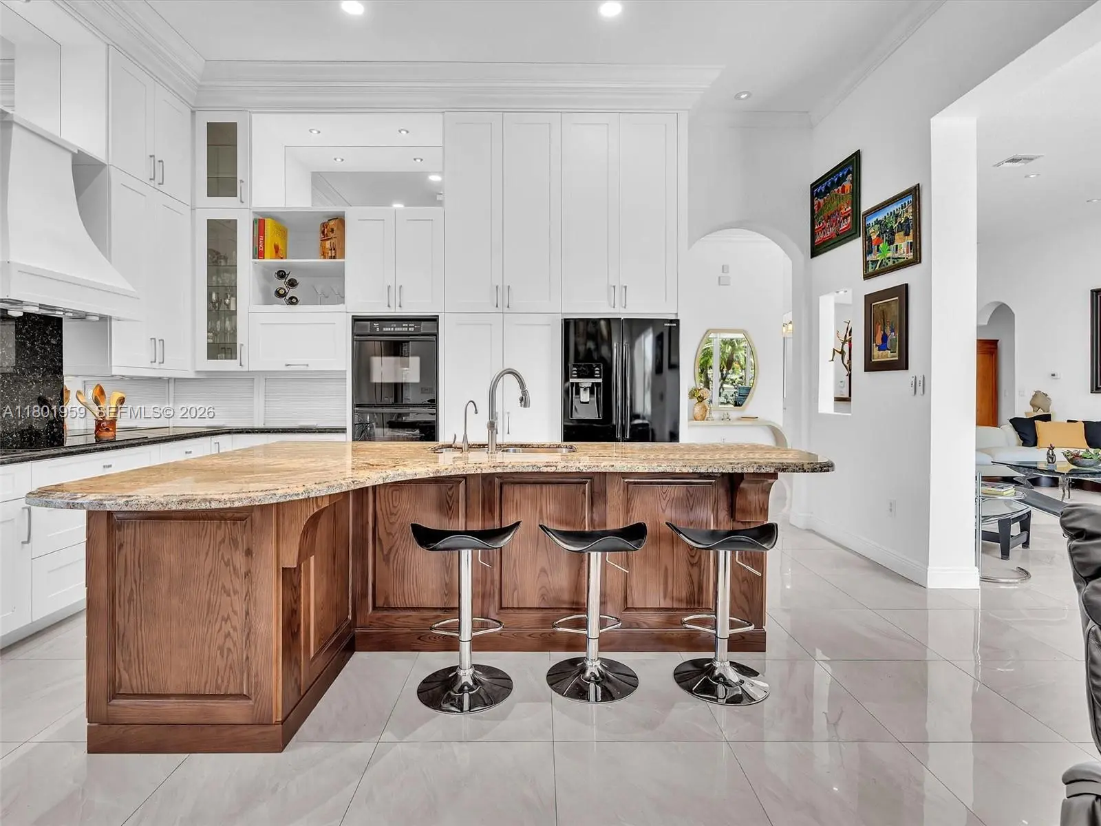 Photo of Listing #A11801959