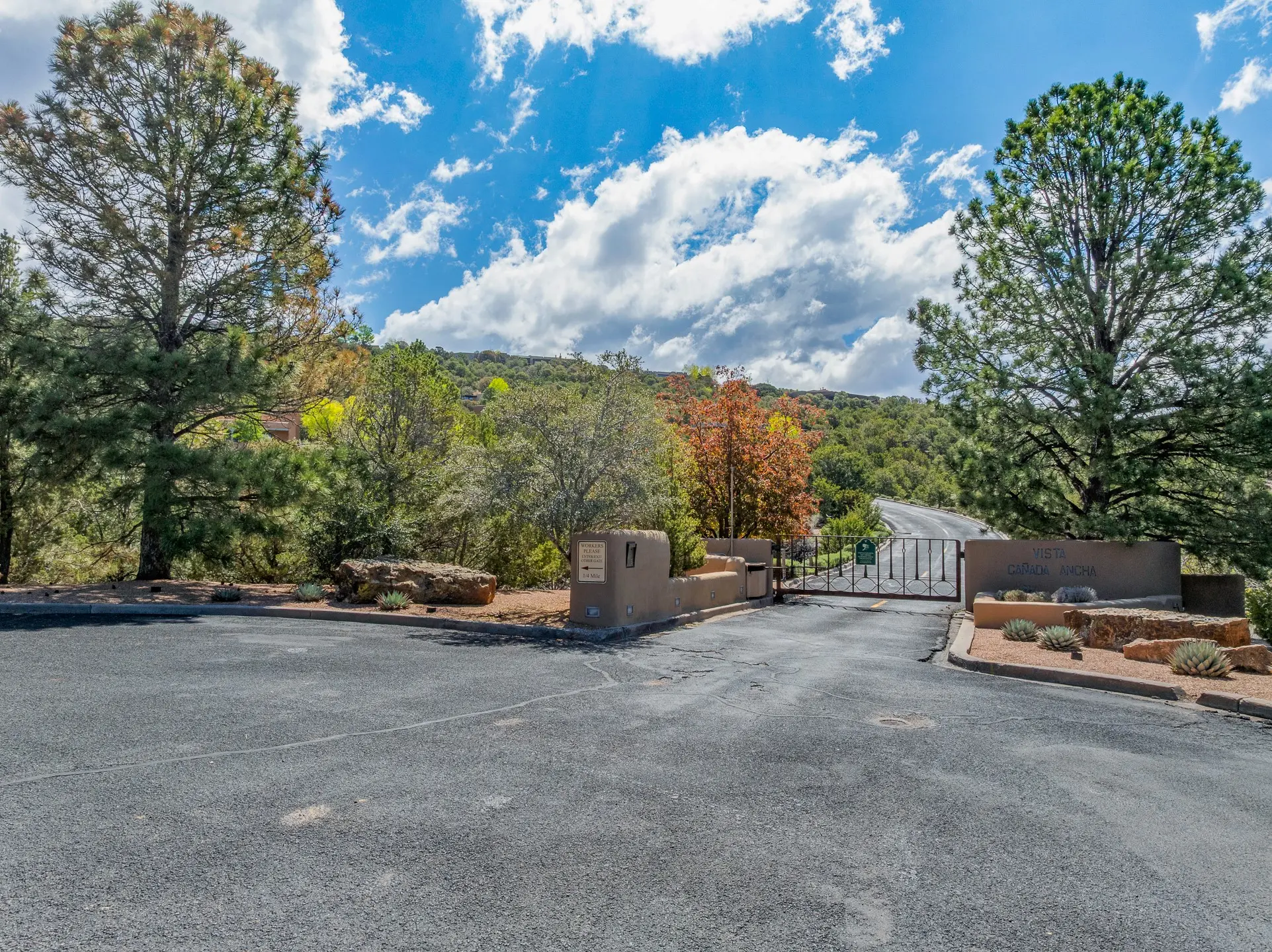 1421 Canada Del Sur, Santa Fe