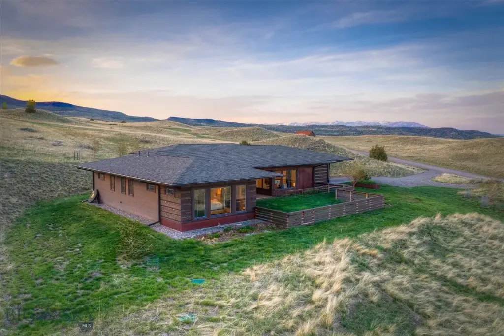 49 Bison Trail, Livingston