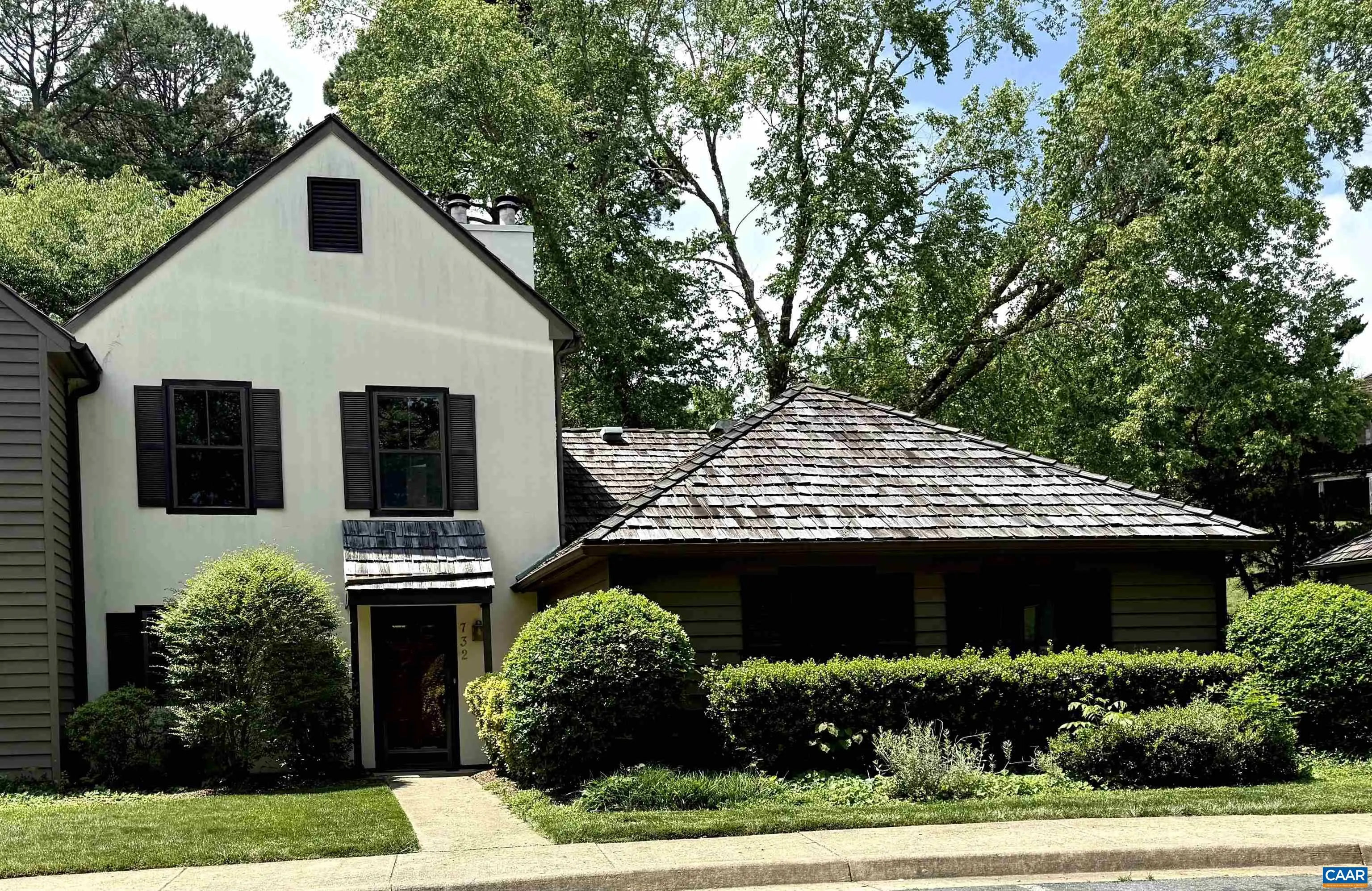 732 Exton Ct, Charlottesville