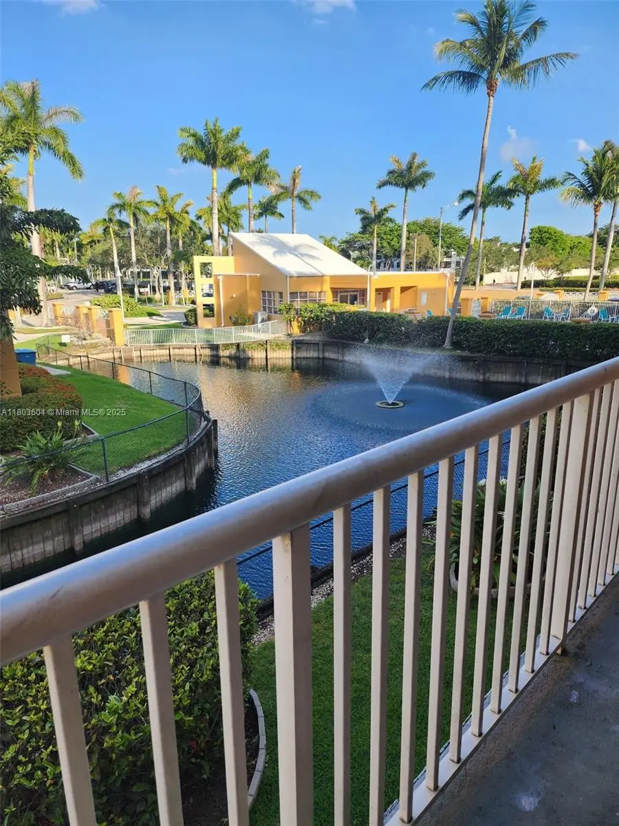 Photo of Listing #A11803604