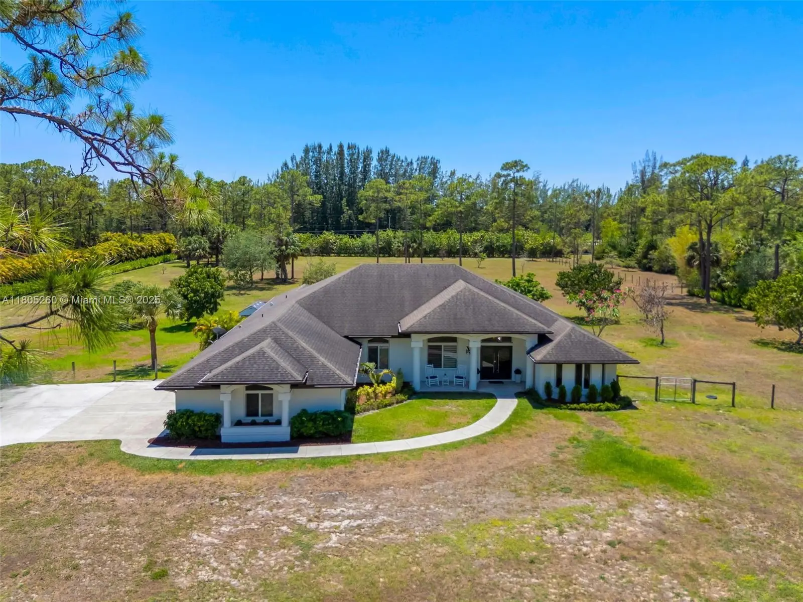 Photo of Listing #A11805260