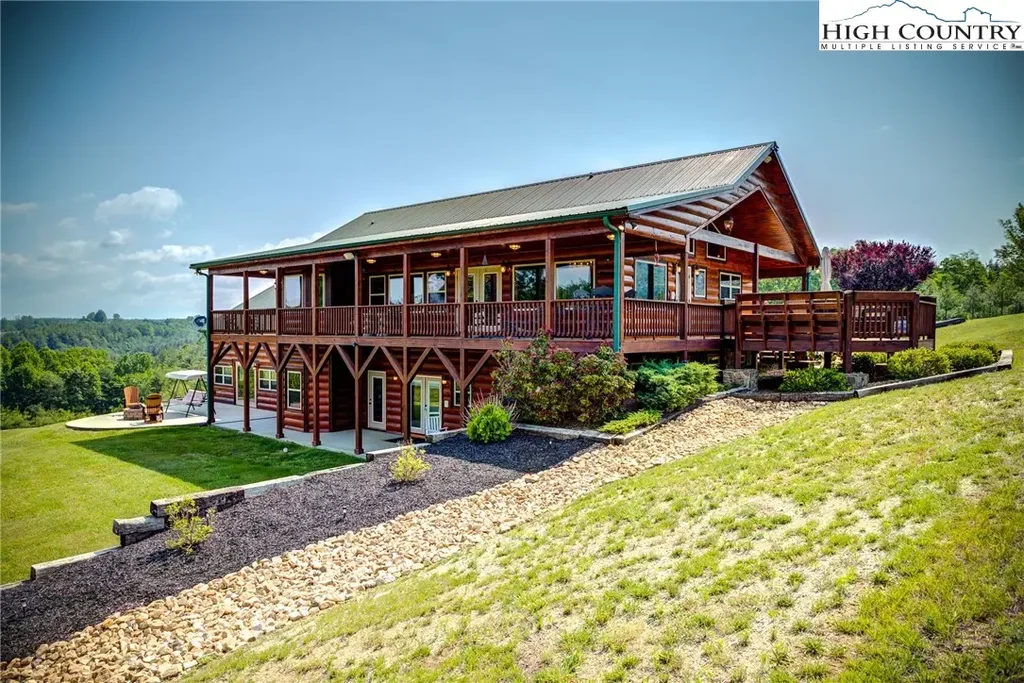 89 Waxberry Drive, Glade Valley