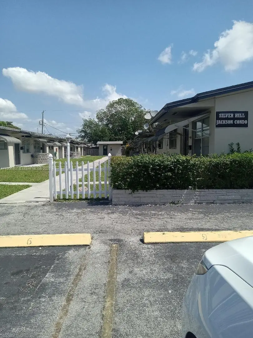 Photo of Listing #A11806451