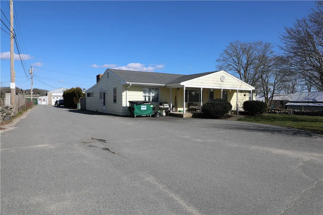 3624 Main Rd, Tiverton