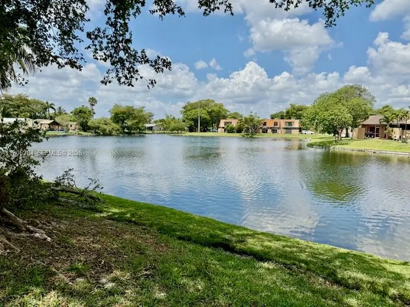 Photo of Listing #A11806284