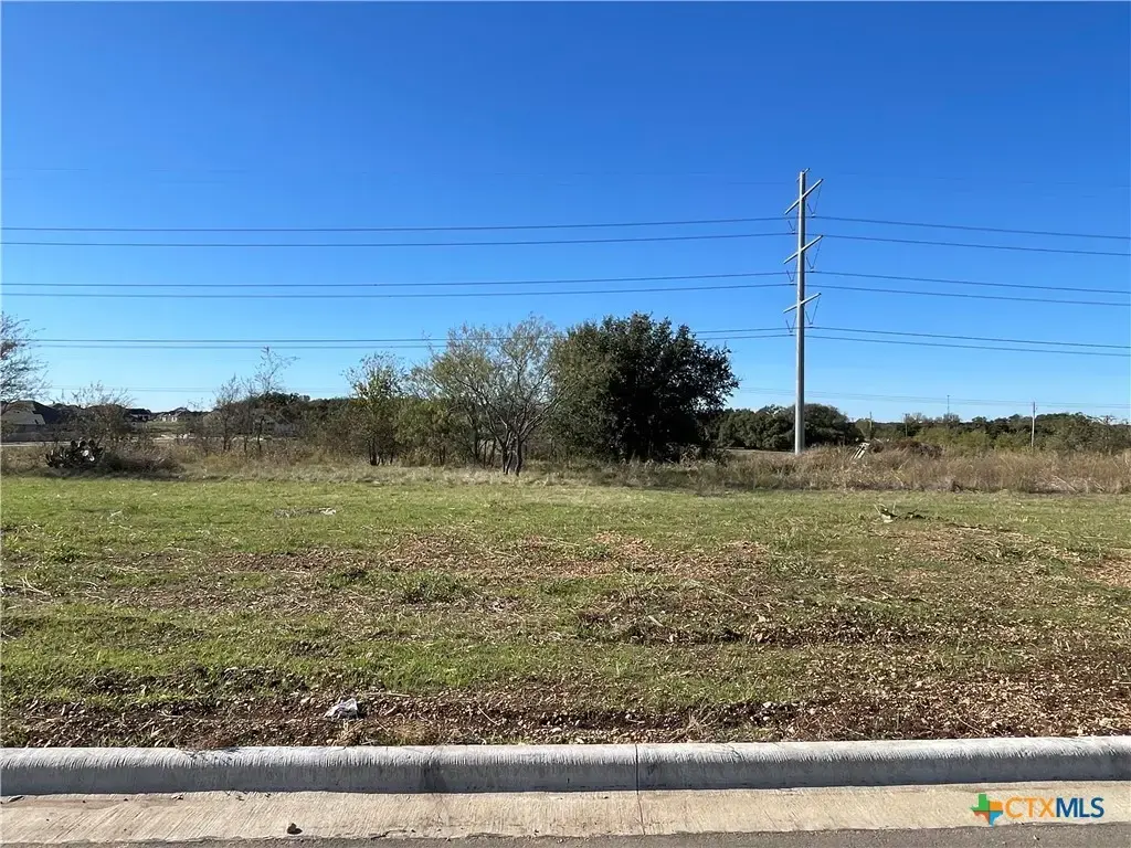 1913 Slade Drive, Salado
