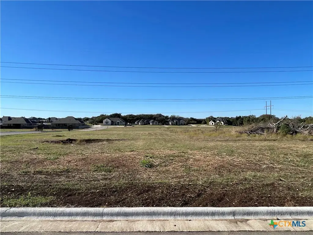 1925 Slade Drive, Salado