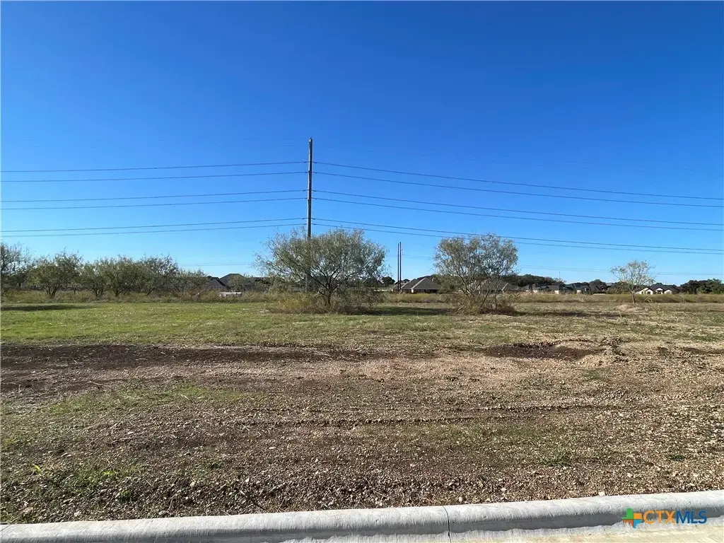 1943 Slade Drive, Salado