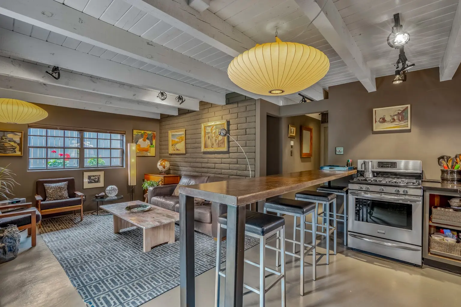 335 Otero Street, Santa Fe