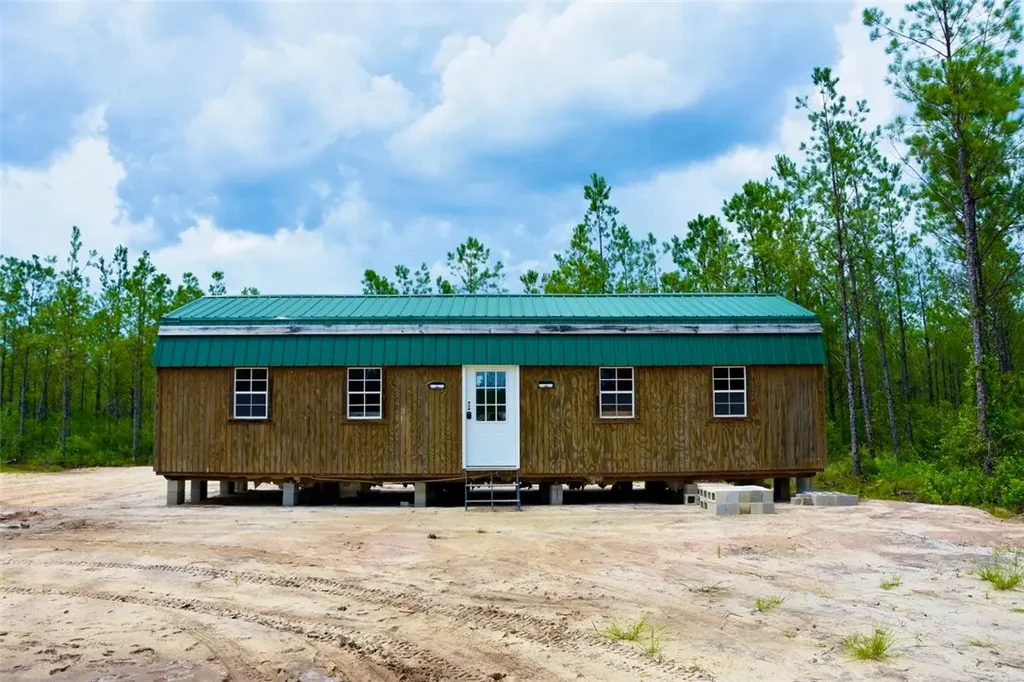 6007 Quick Draw Road, Manor