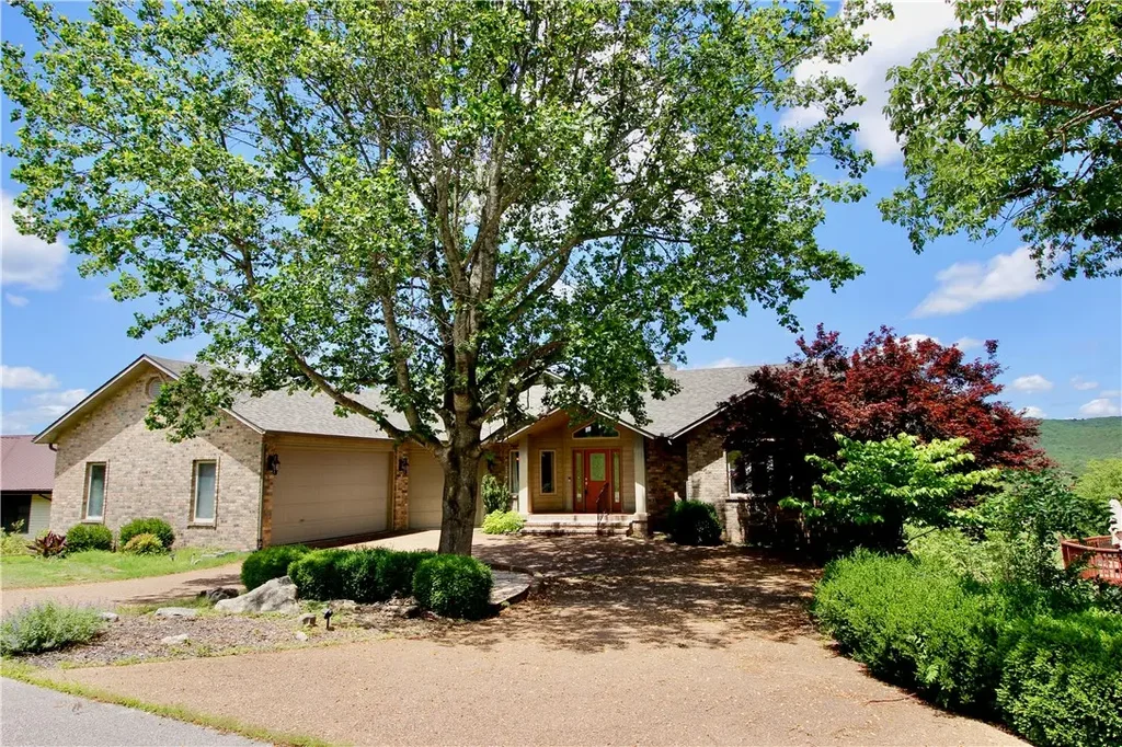 70 Shields Spur, Holiday Island