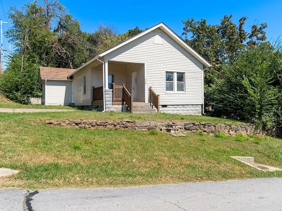 1901 S Y Street, Fort Smith