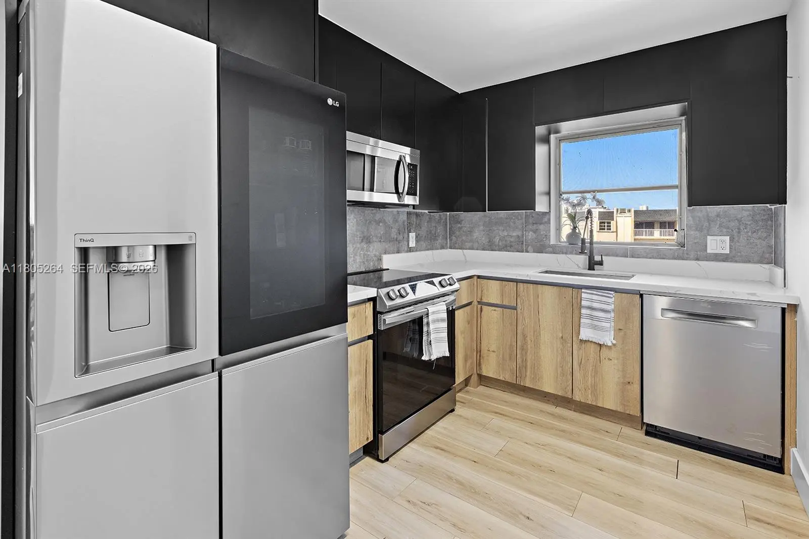 Photo of Listing #A11805264