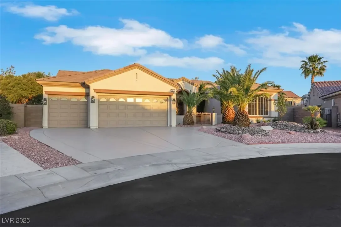 Photo of Listing #2685390