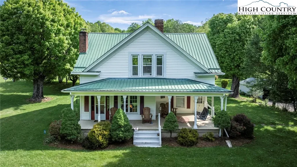 15957 Nc Hwy 194 N Highway, Lansing
