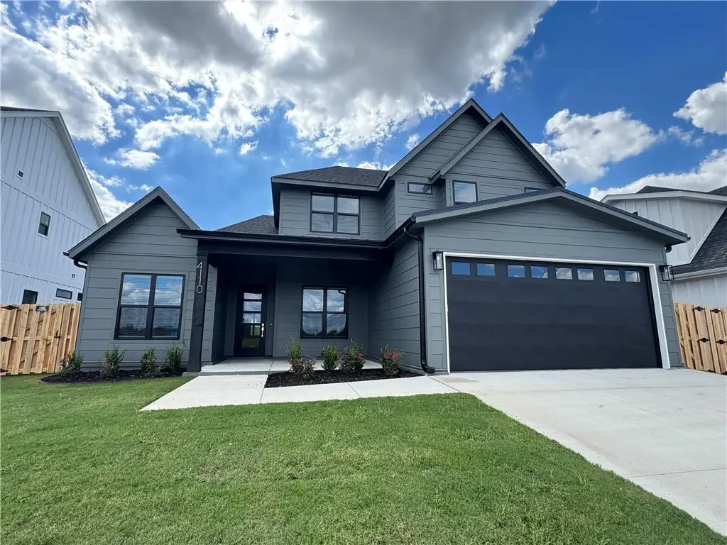 4110 Erin Drive, Rogers