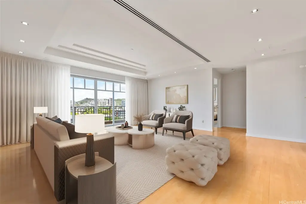 1740 S Beretania Street # 10, Honolulu