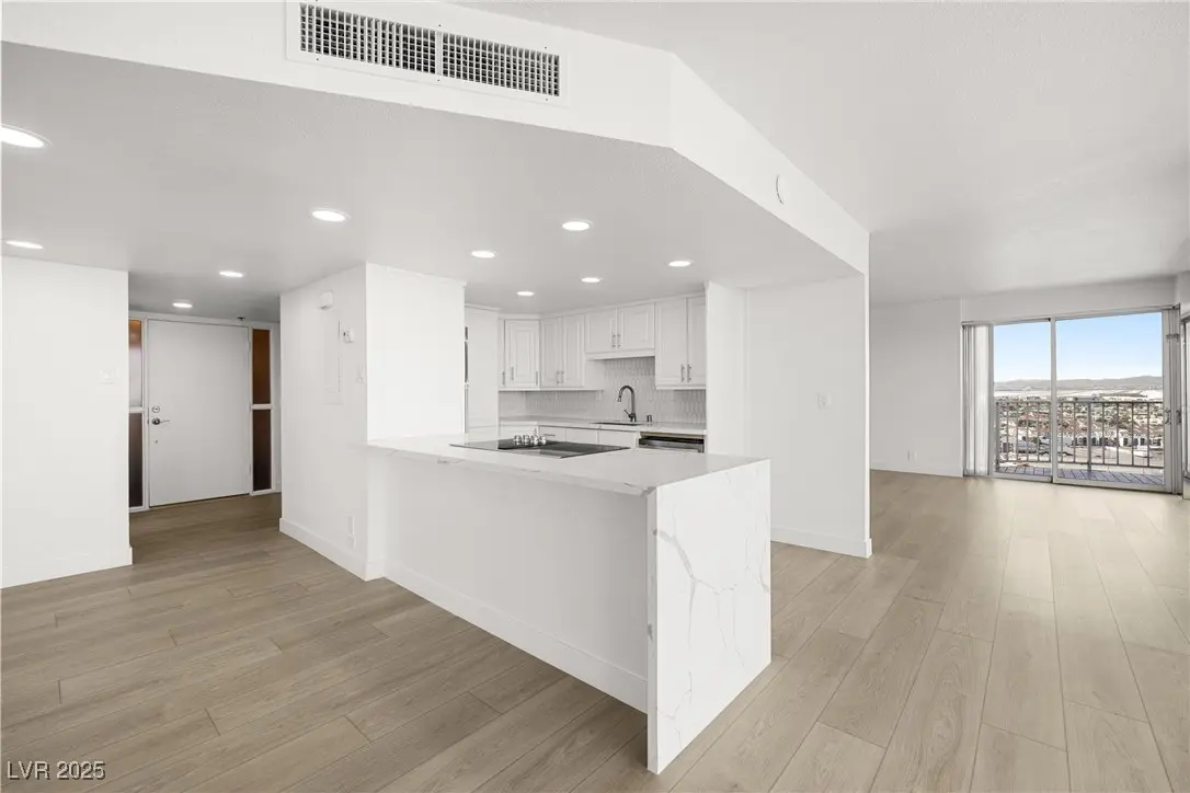 Photo of Listing #2685962