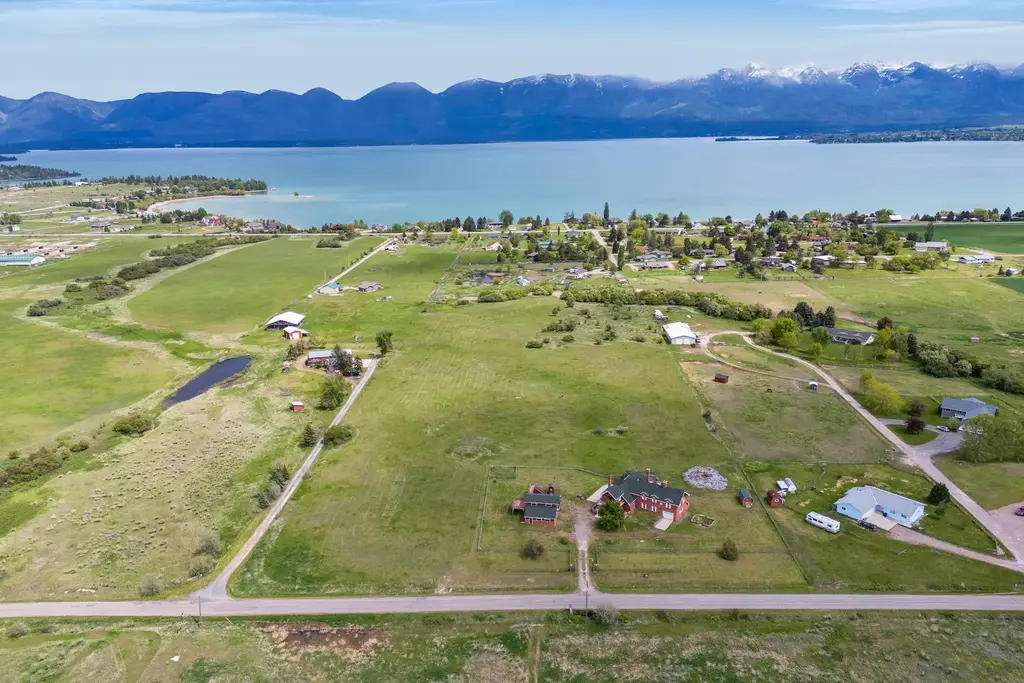 33562 Fox Road, Polson