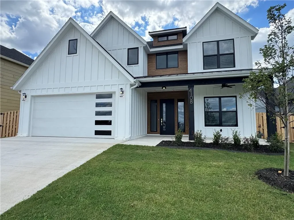 4108 Erin Drive, Rogers