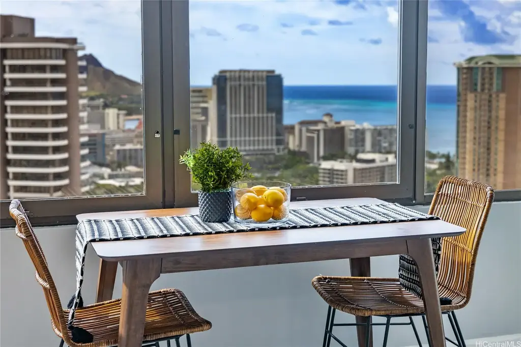 411 Hobron Lane # 3905, Honolulu