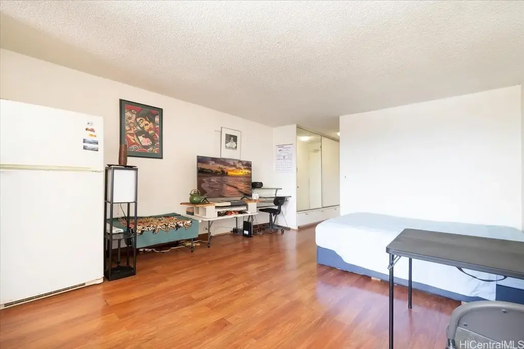 747 Amana Street # 1405, Honolulu
