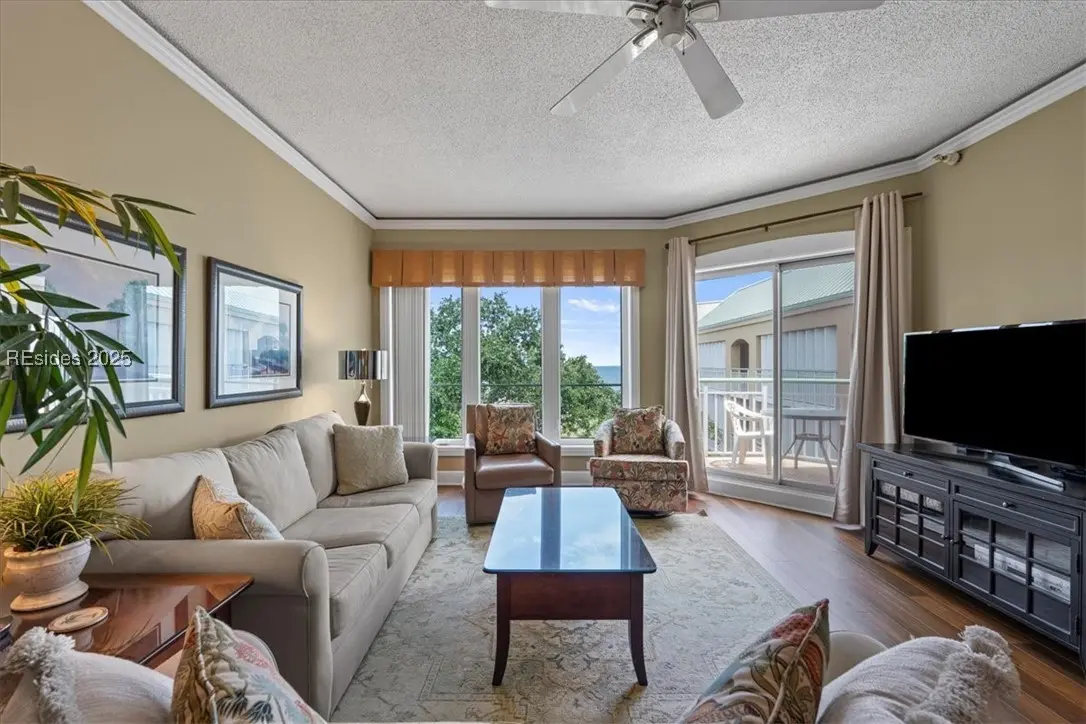 Photo of Listing #453626