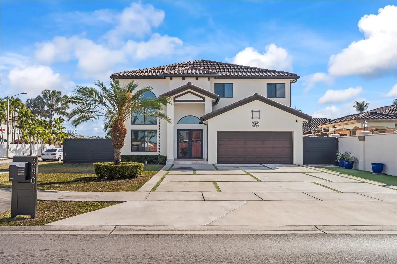 Photo of Listing #A11809144