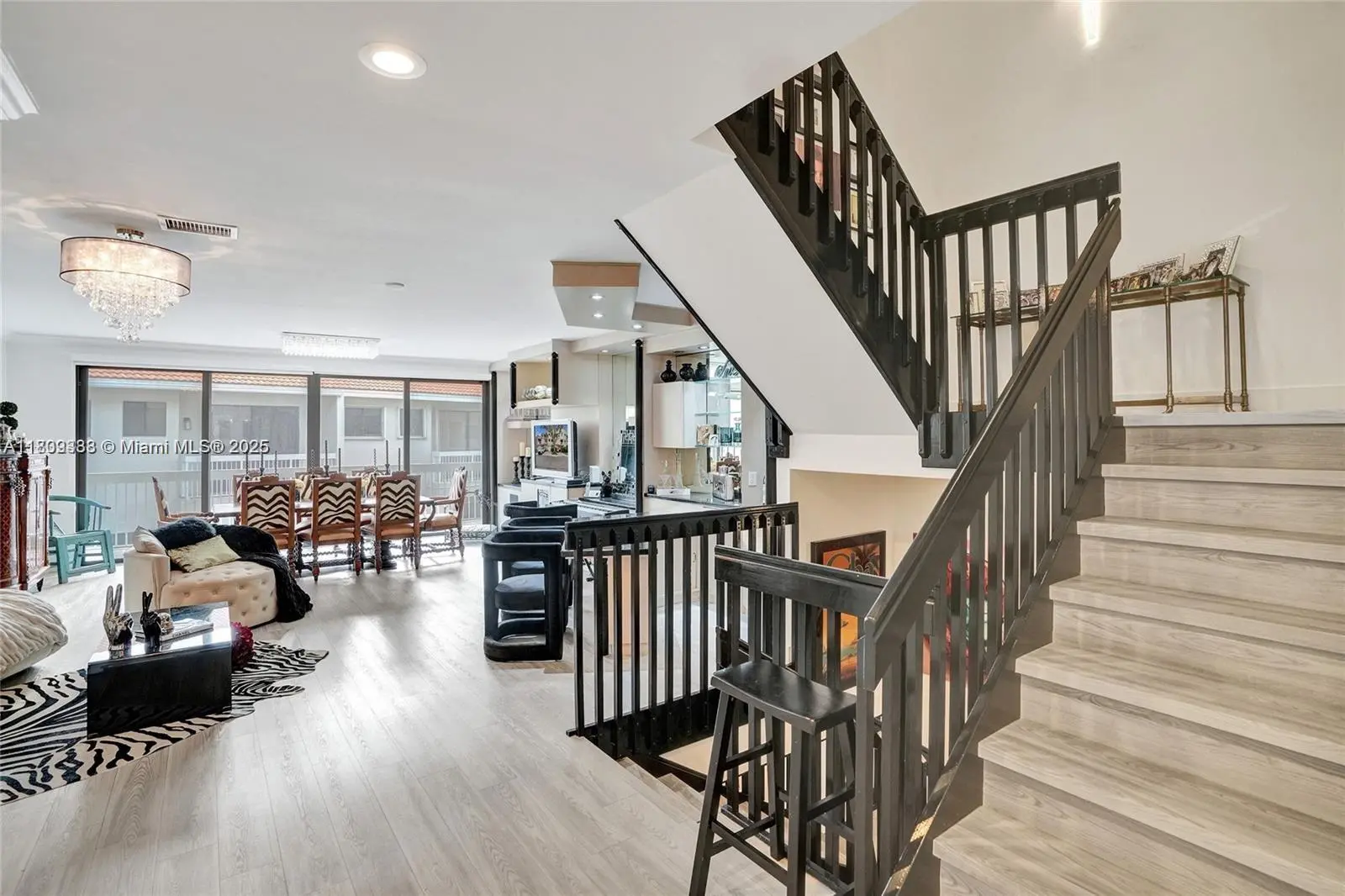 Photo of Listing #A11809333