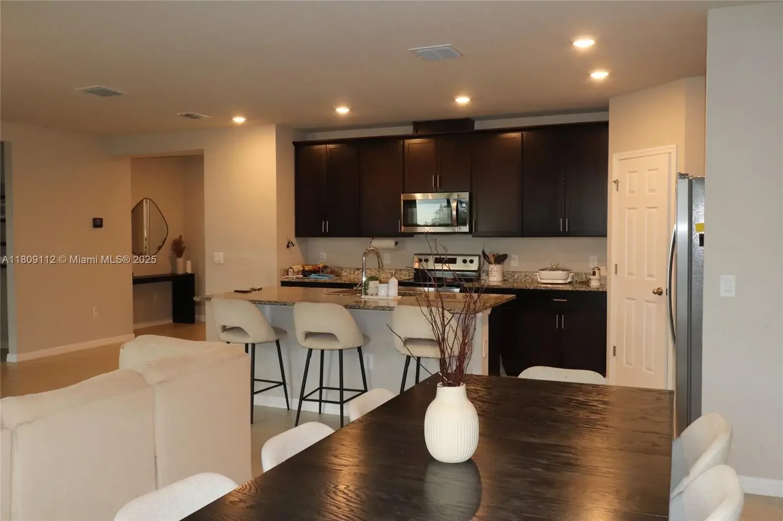 Photo of Listing #A11809112