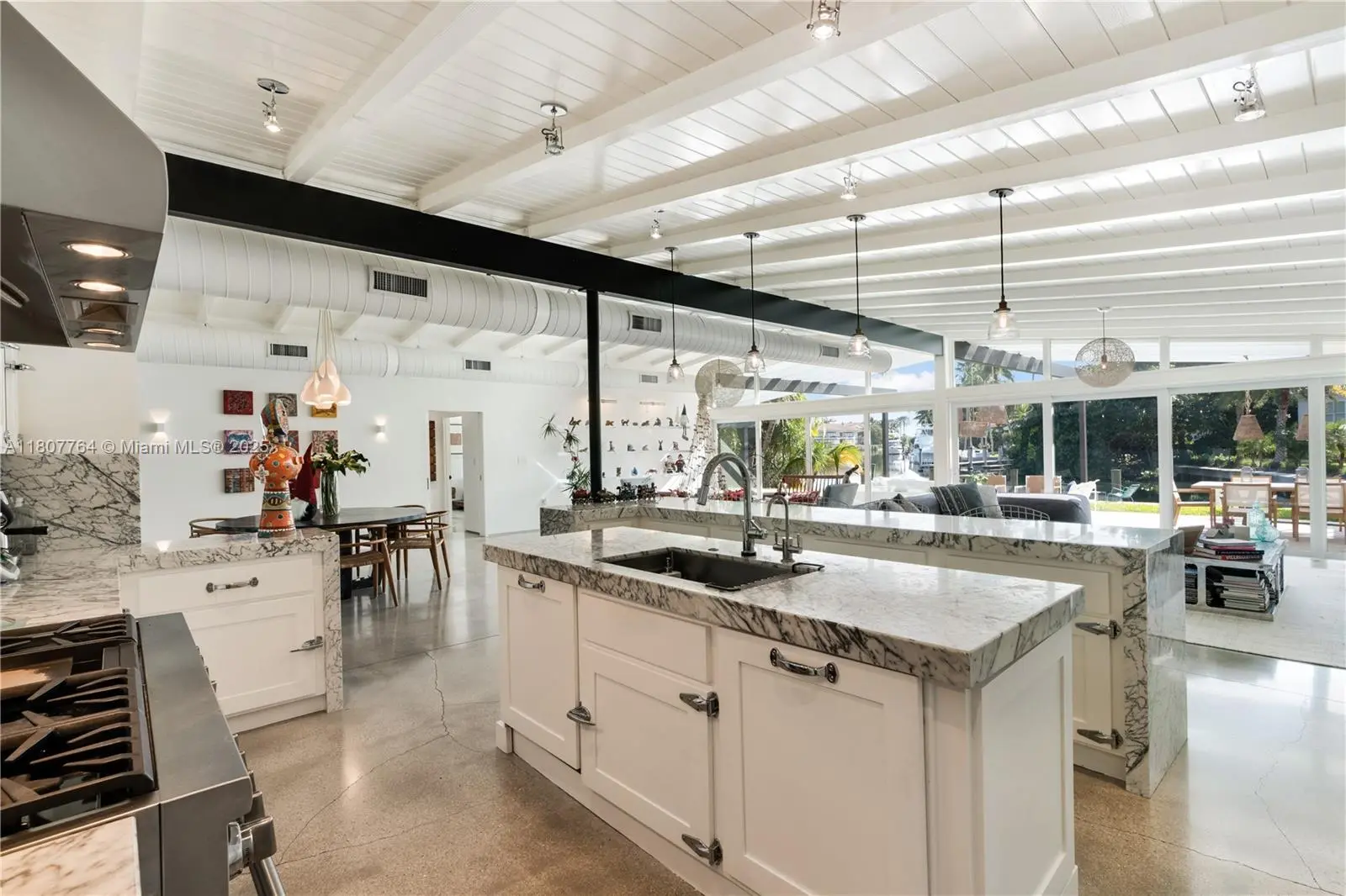 Photo of Listing #A11807764