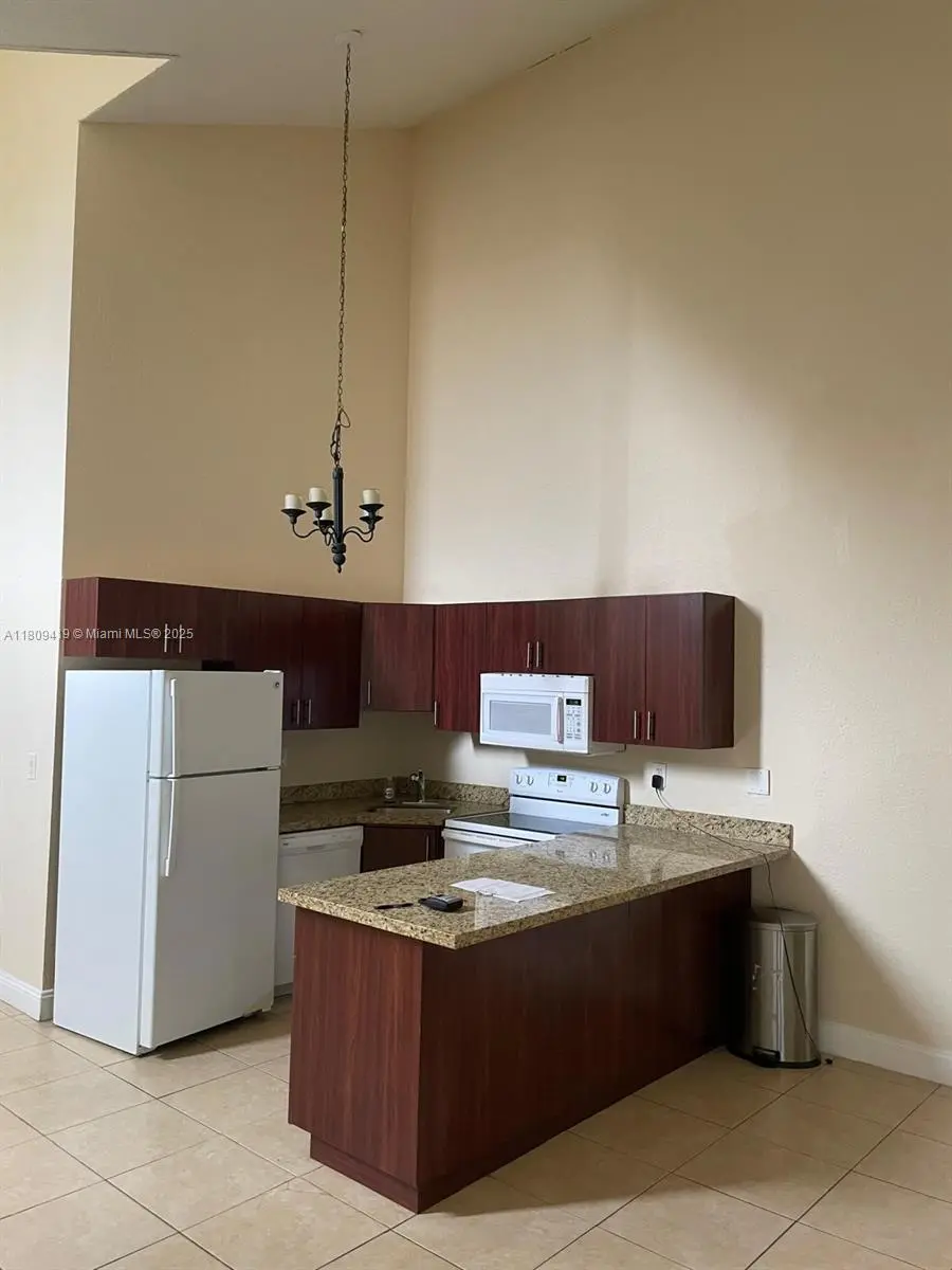 Photo of Listing #A11809419