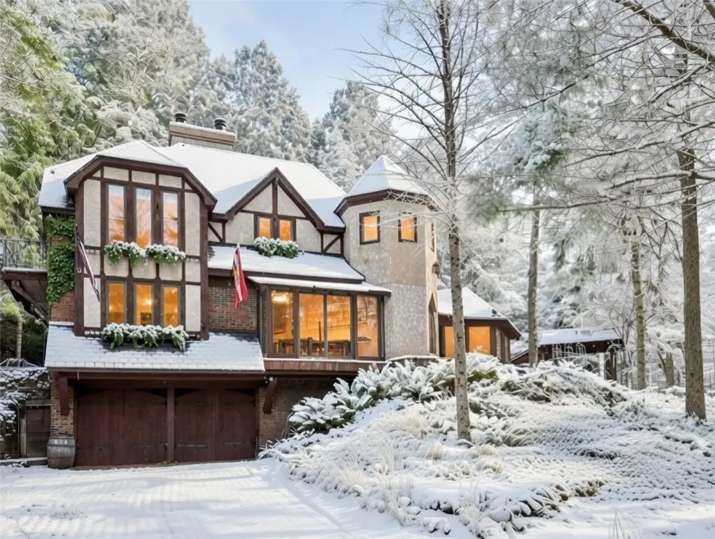 16680w Raining Tree Road, Stone Lake