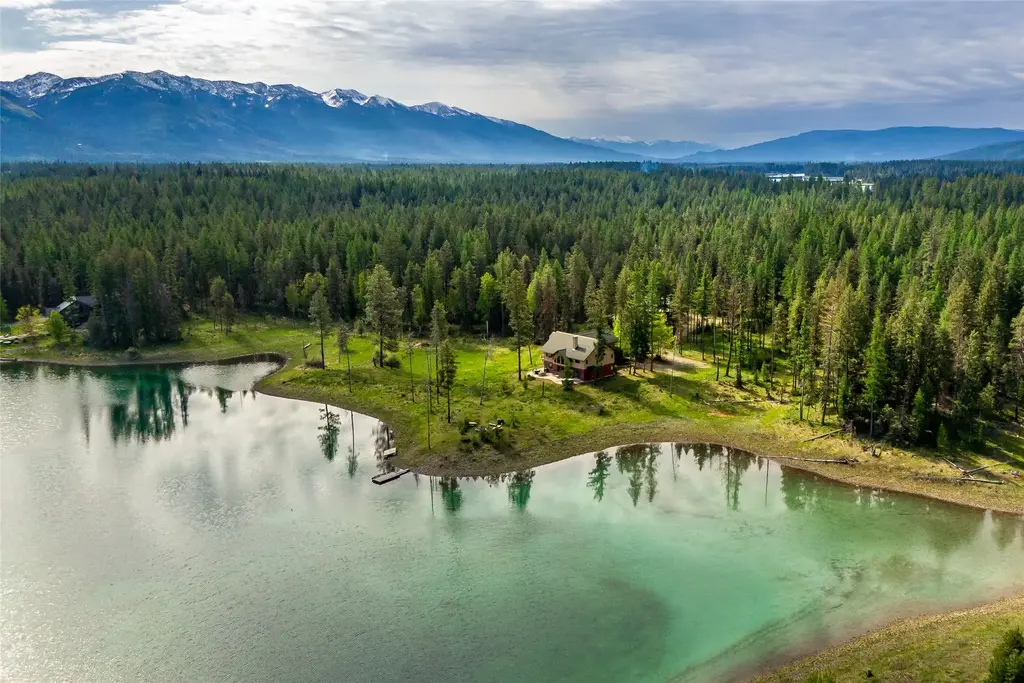 1029/1035 Lake Of The Woods Lane, Bigfork