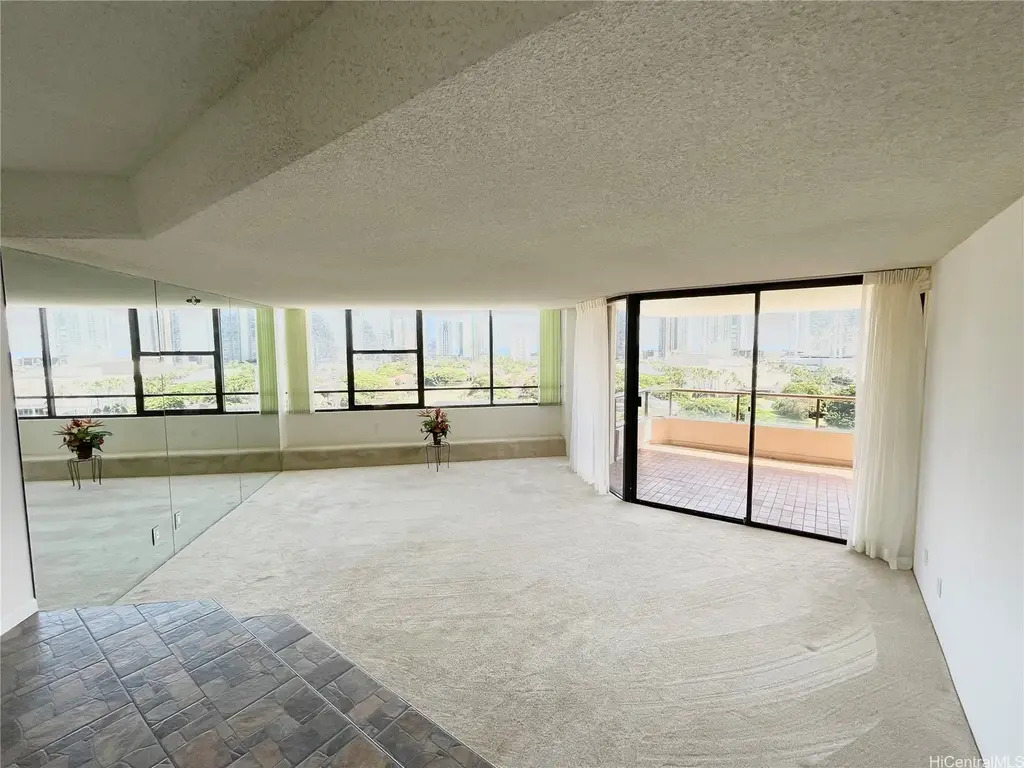 1221 Victoria Street # 1205, Honolulu