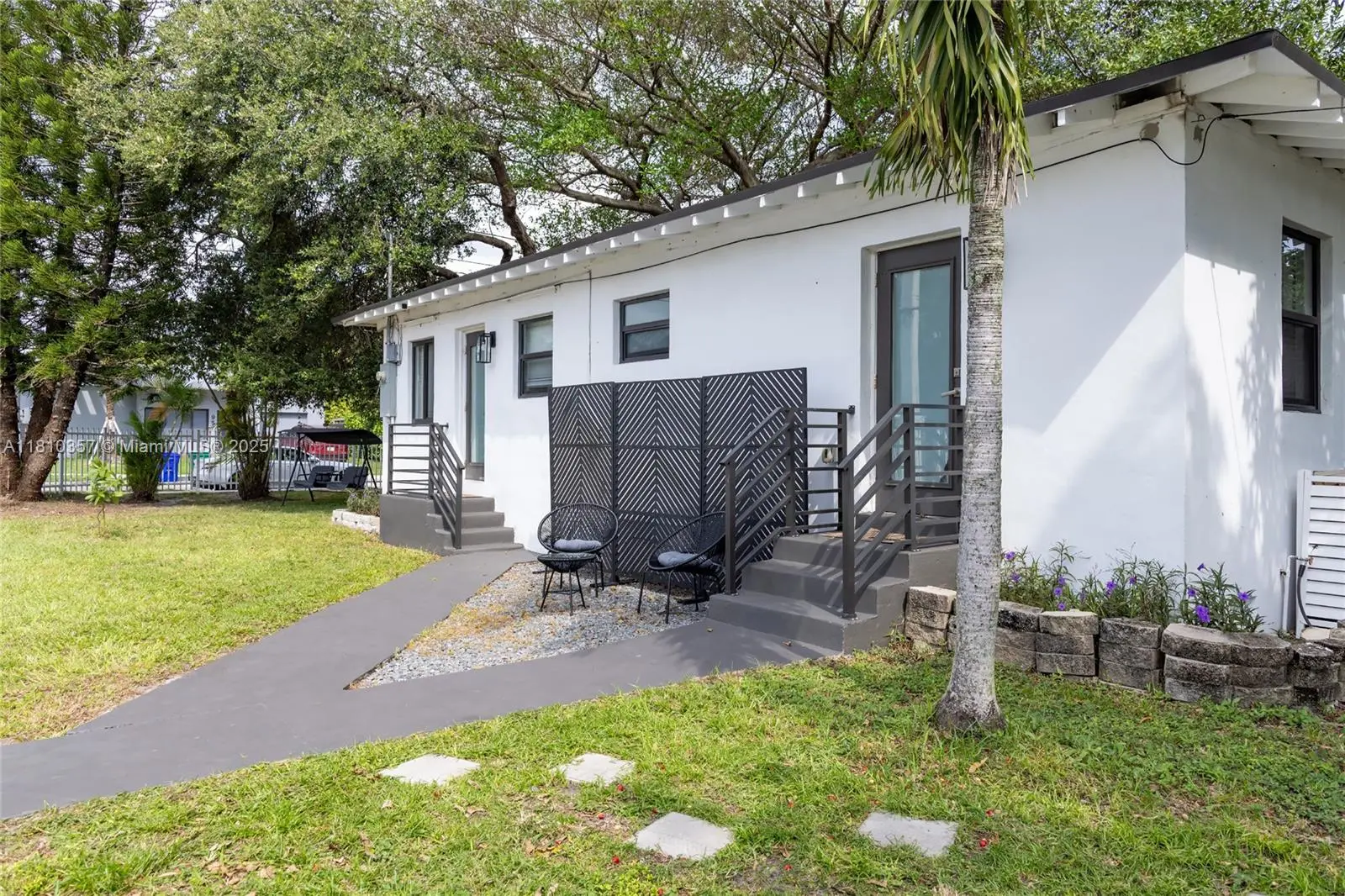 Photo of Listing #A11810357