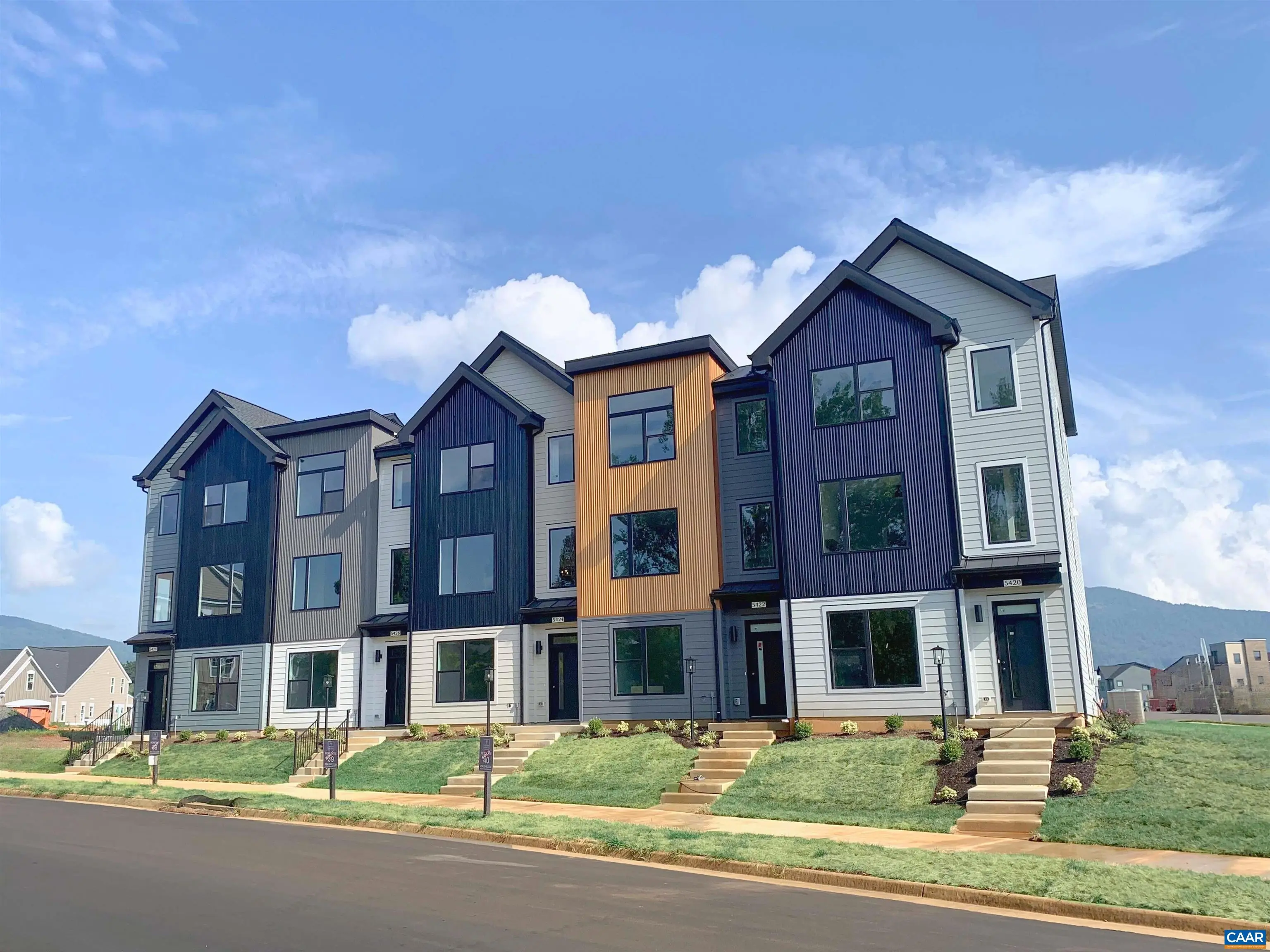 22 Larkin Ave, Crozet