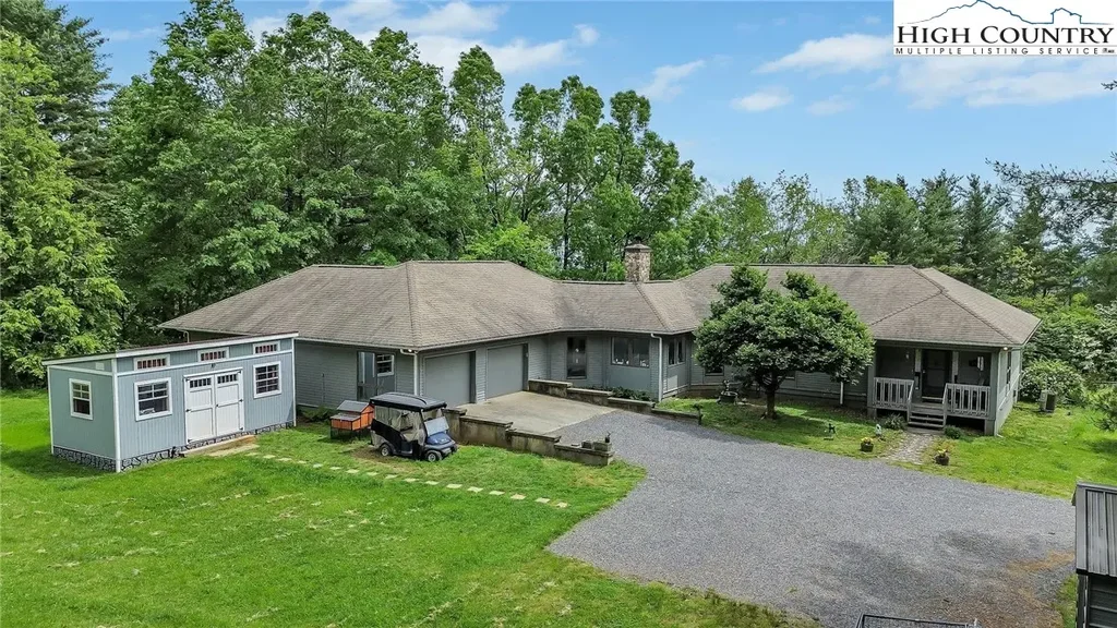 931,935,939 Don Bare Road, Jefferson