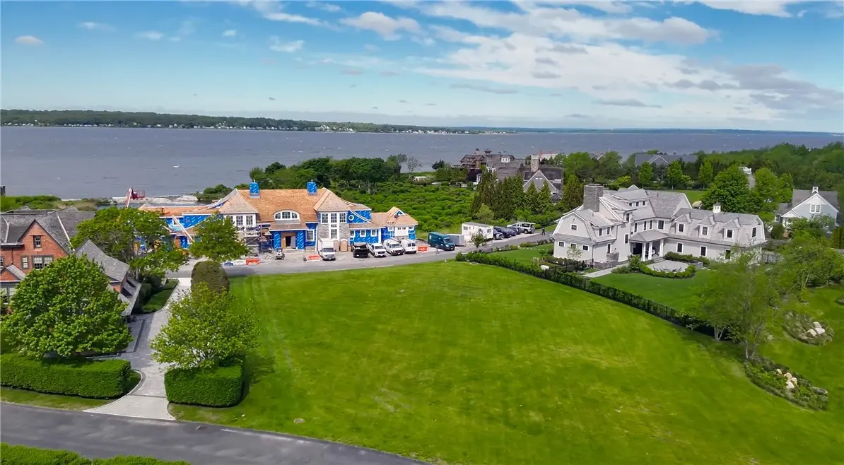 Carnegie Harbor Dr, Portsmouth