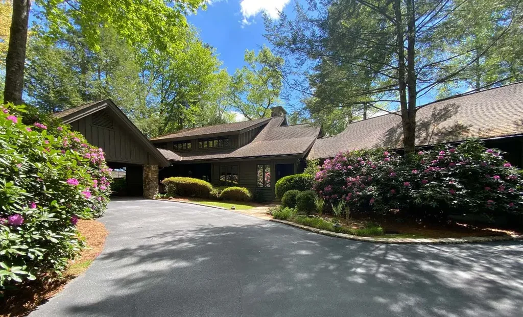 1747 Cold Mountain Road, Lake Toxaway