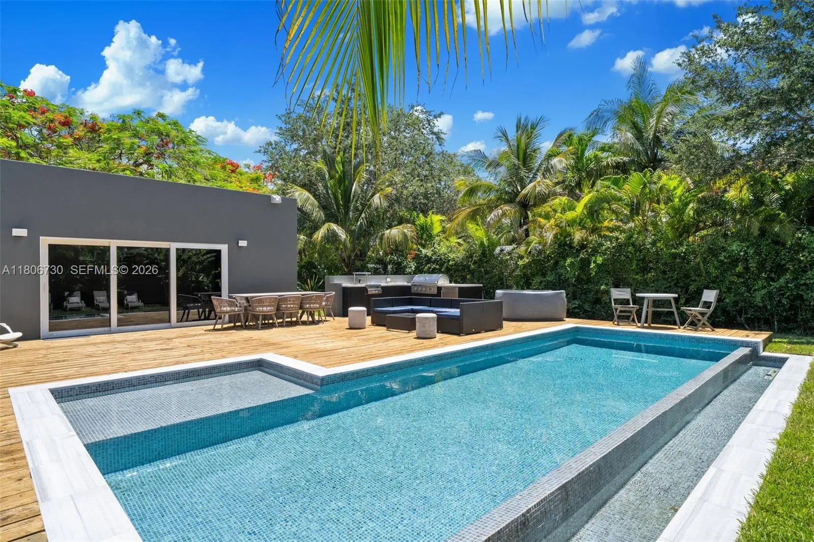 Photo of Listing #A11806730