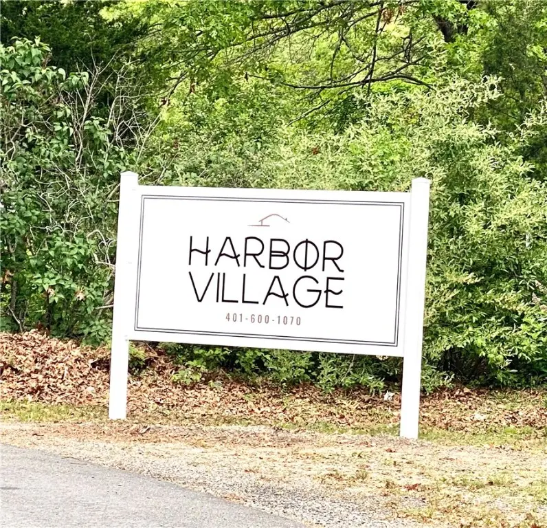 5407 Post Rd, Charlestown