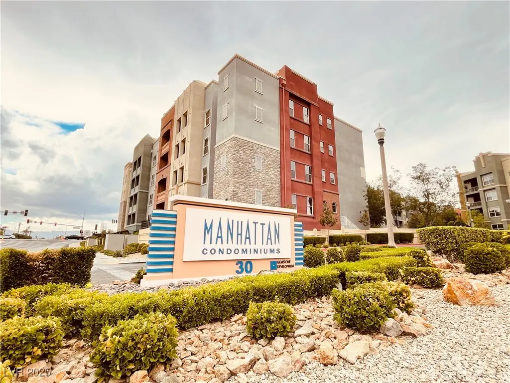 Photo of Listing #2687403