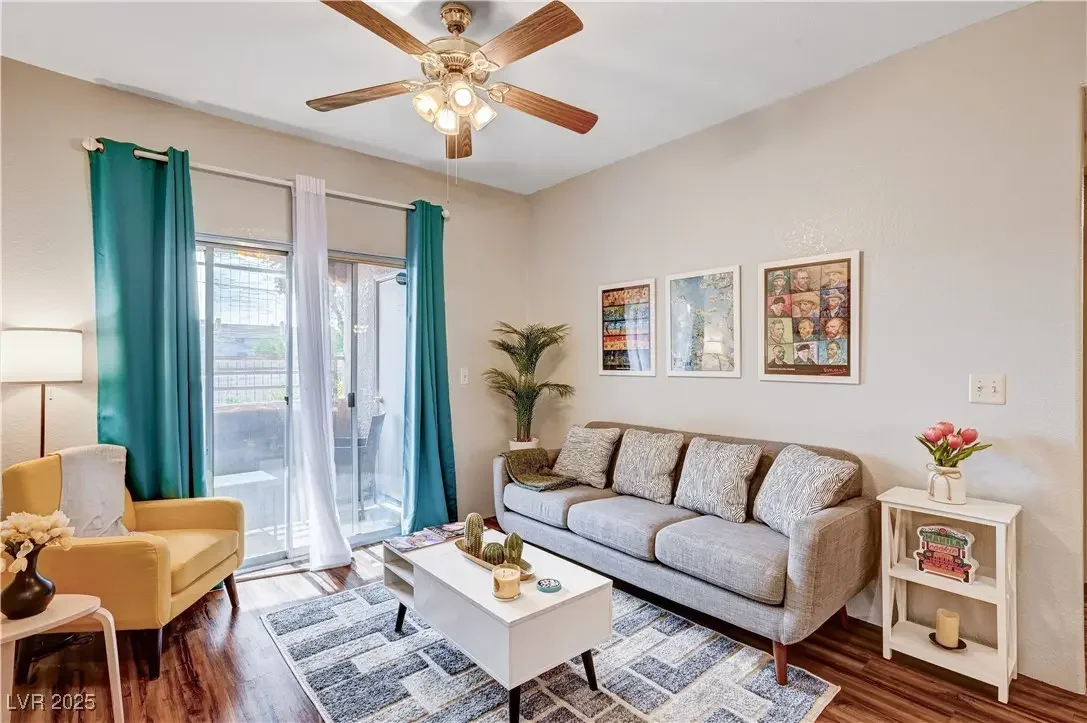 Photo of Listing #2687415