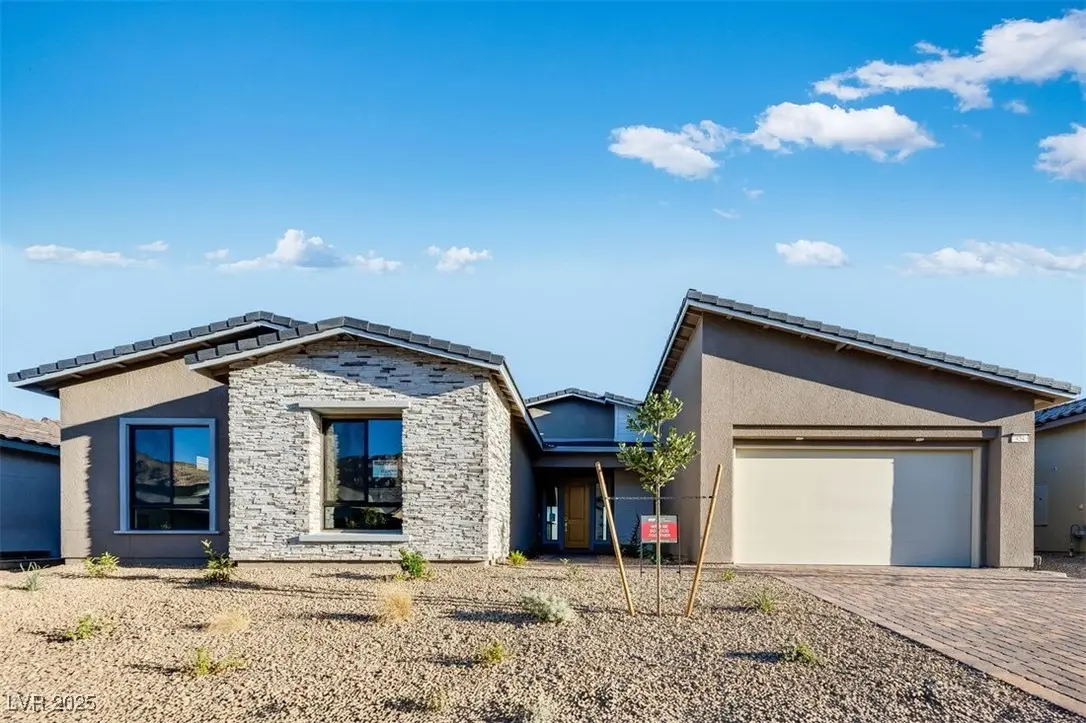 Photo of Listing #2687316