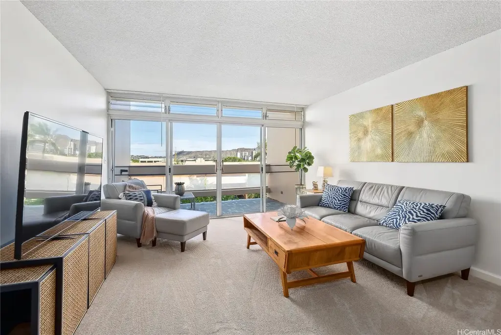 500 University Avenue # 532, Honolulu