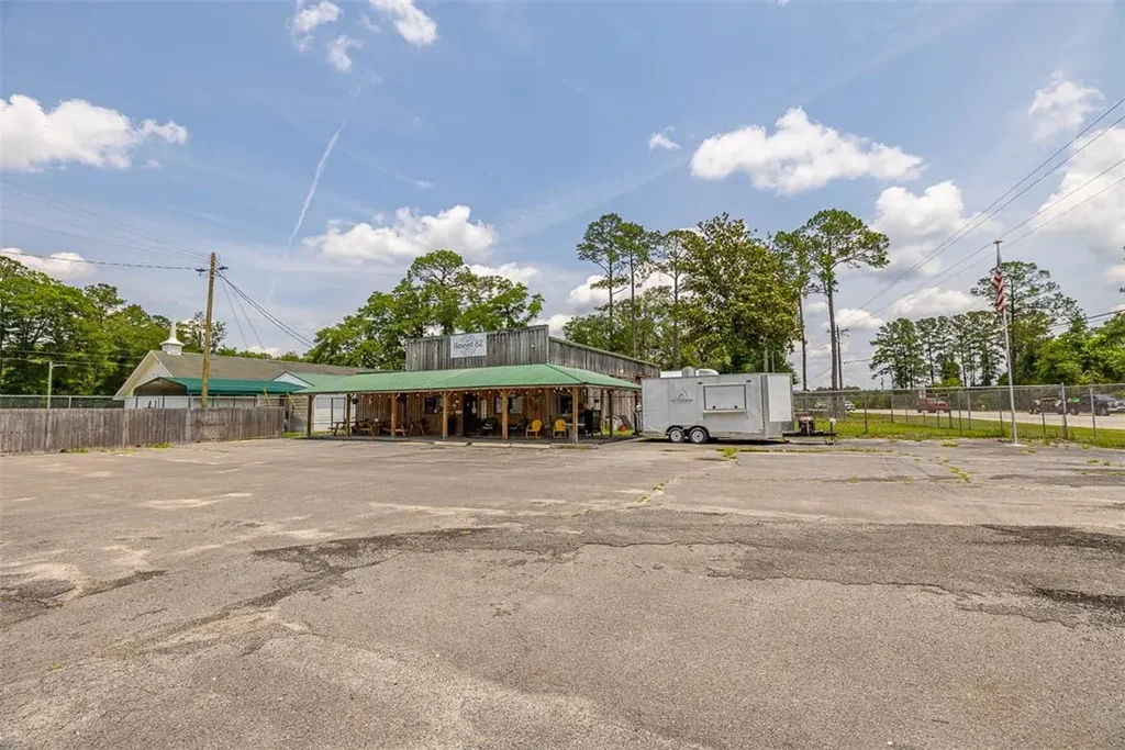 7154 Sr-110 Highway, Waynesville