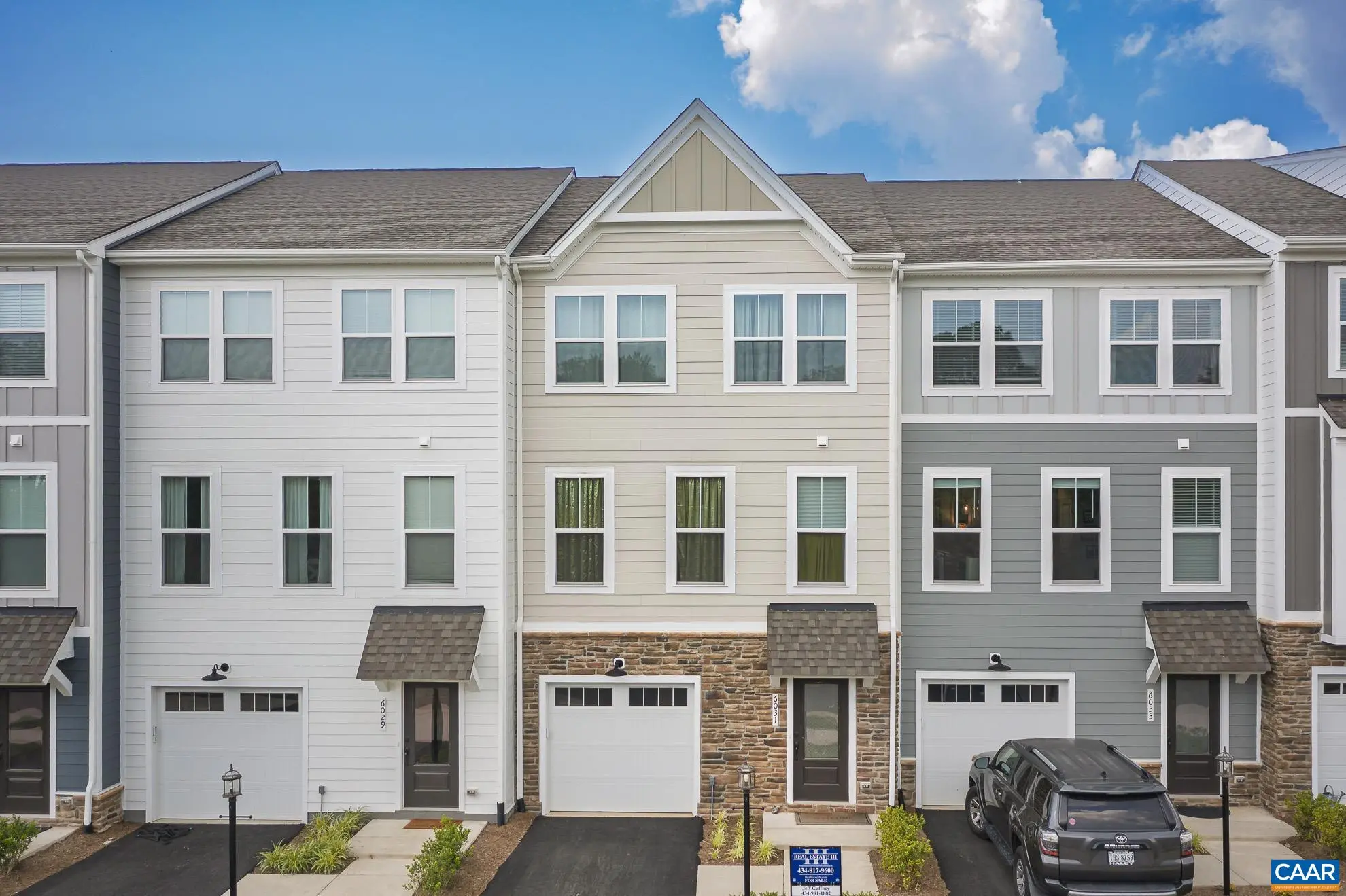 6031 Mccomb St, Crozet