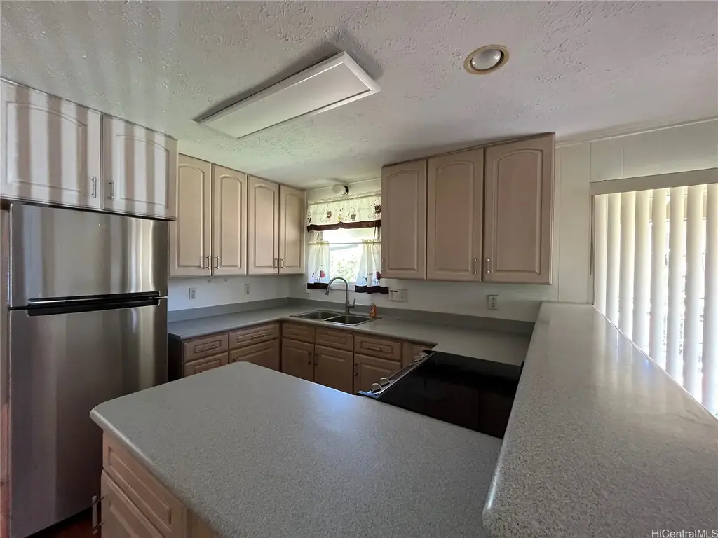 94-1186 Hoomakoa Street, Waipahu